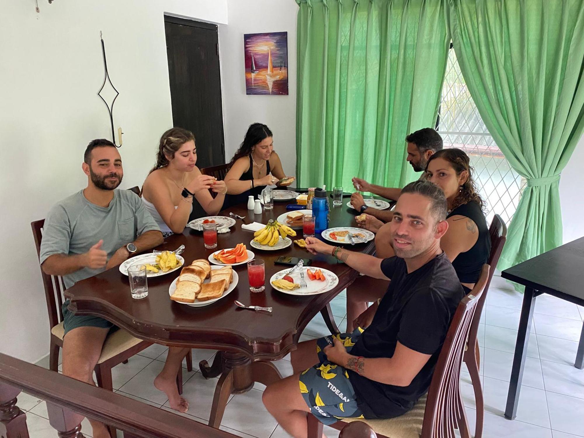 Cloud Inn Kandy Homestay Esterno foto